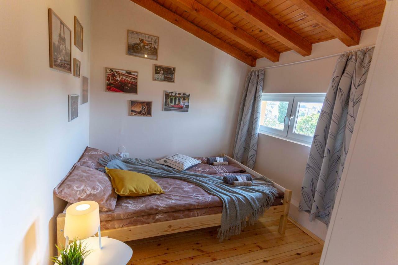 Apartment Gallery B28 - 3 Bedroom Downtown *